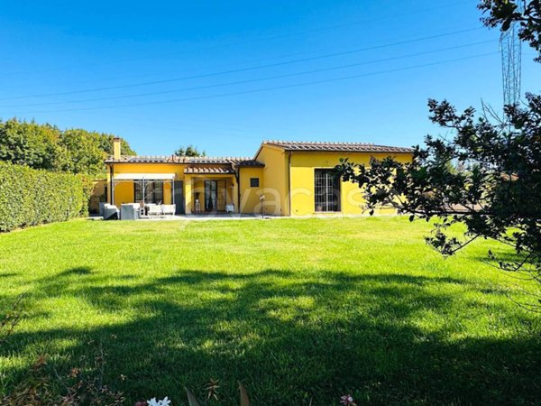 casa indipendente in vendita a Pistoia