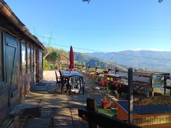 casa indipendente in vendita a Pistoia