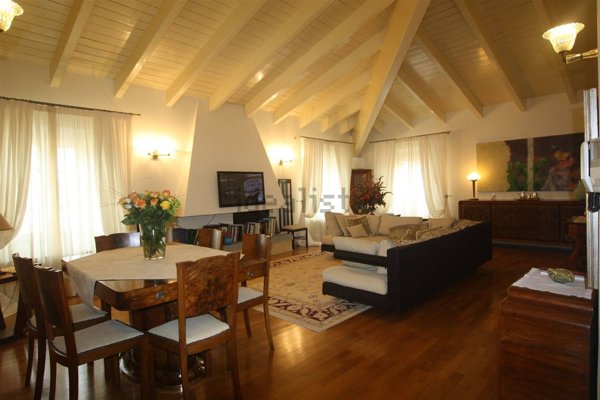 appartamento in vendita a Pistoia in zona Centro Città