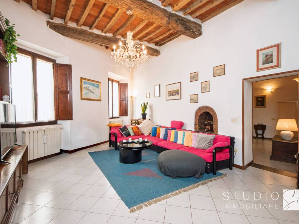 appartamento in vendita a Pistoia in zona Centro Città