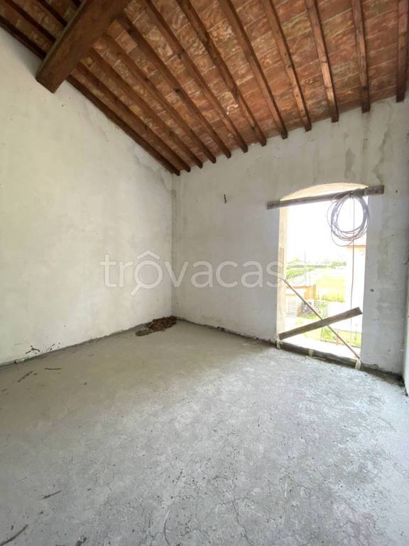 casa indipendente in vendita a Pistoia in zona Centro Città