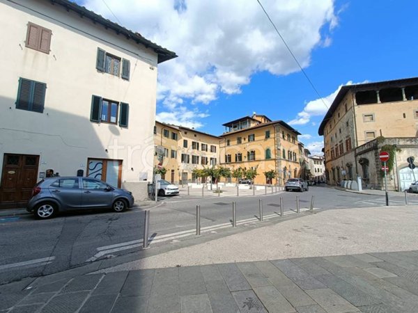 ufficio in vendita a Pistoia in zona Centro Città