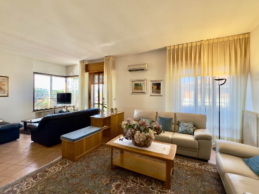 appartamento in vendita a Pistoia in zona Centro Città