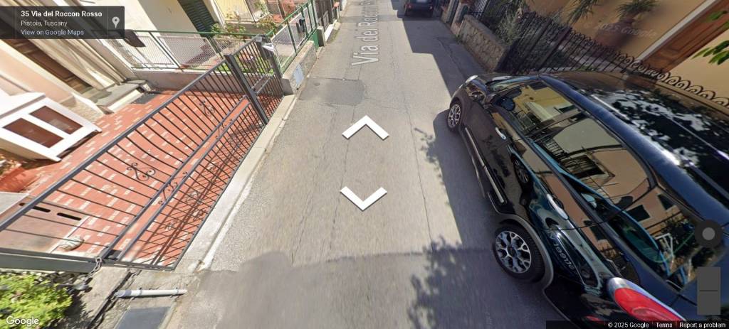 locale commerciale in vendita a Pistoia