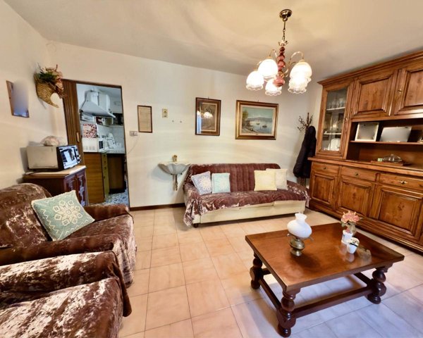 appartamento in vendita a Pistoia in zona Valdibure