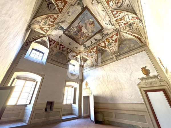 locale di sgombero in vendita a Pistoia in zona Centro Città