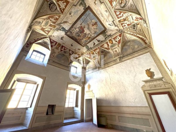 locale di sgombero in vendita a Pistoia in zona Centro Città