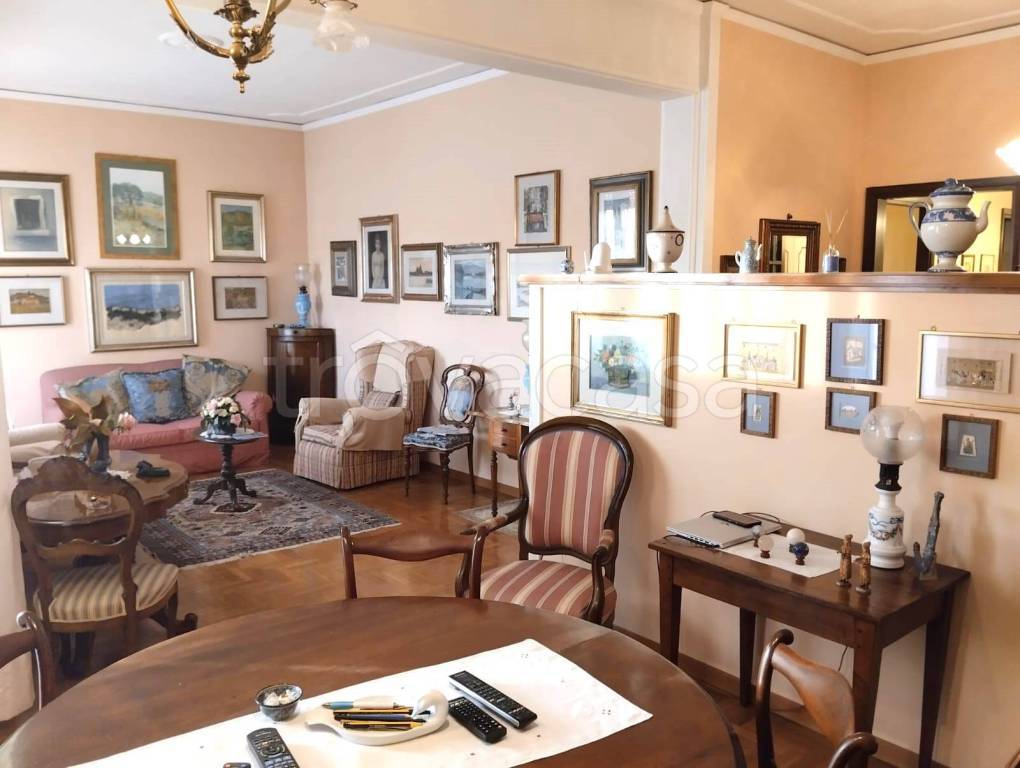 appartamento in vendita a Pistoia in zona Centro Città