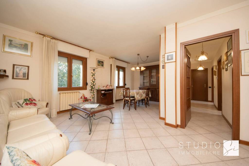 appartamento in vendita a Pistoia in zona Spazzavento