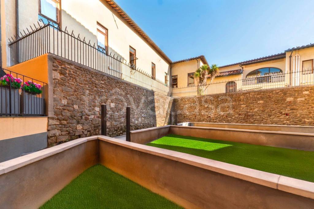 casa indipendente in vendita a Pistoia