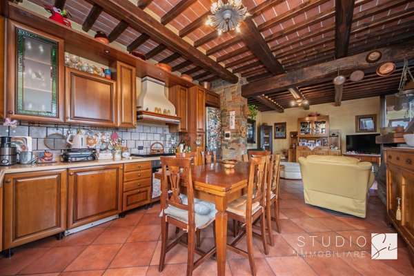 appartamento in vendita a Pistoia in zona Centro Città