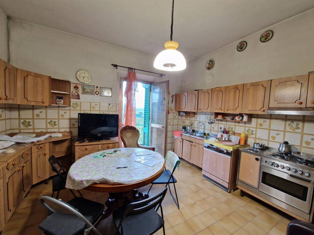 appartamento in vendita a Pistoia in zona Pontelungo