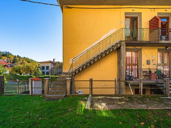 appartamento in vendita a Pistoia in zona Cireglio