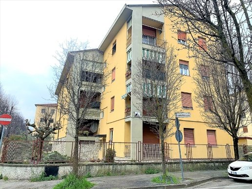 appartamento in vendita a Pistoia in zona Centro Città