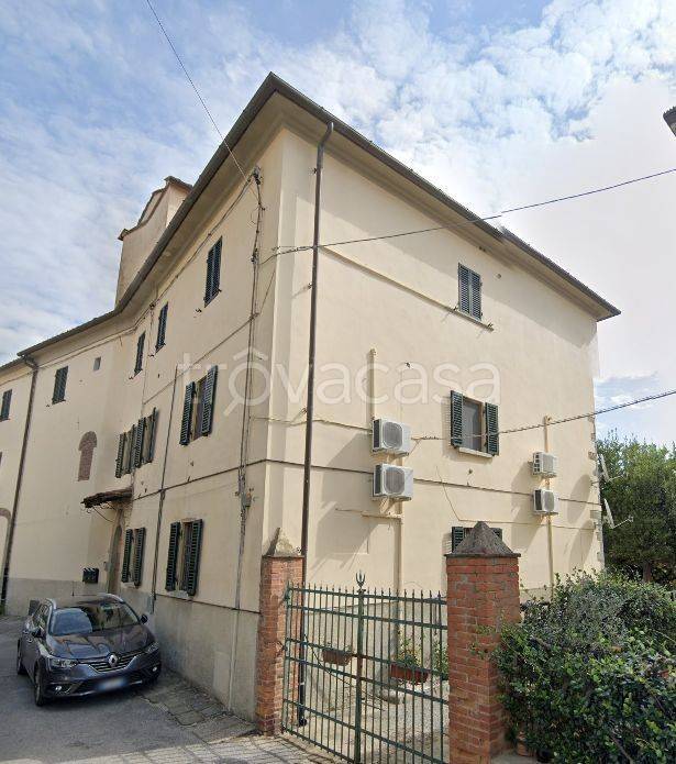 appartamento in vendita a Pistoia in zona Stadio