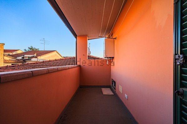 casa indipendente in vendita a Pistoia in zona Stadio