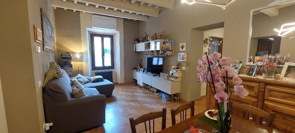 appartamento in vendita a Pistoia in zona Centro Città