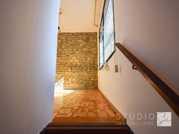 ufficio in vendita a Pistoia in zona Centro Città