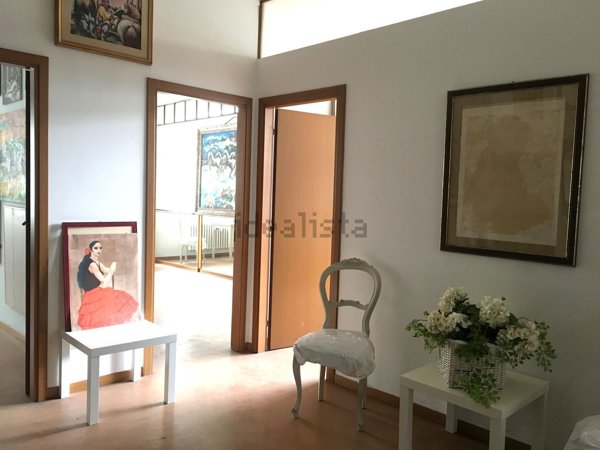 ufficio in vendita a Pistoia