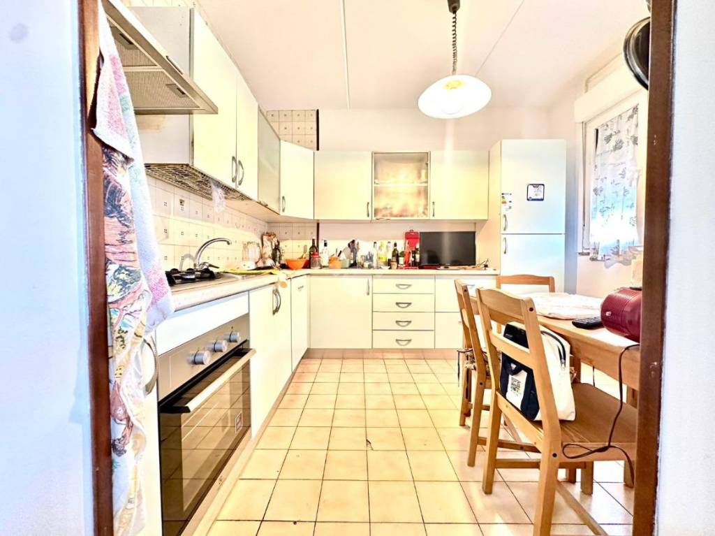 appartamento in vendita a Pistoia in zona Bottegone