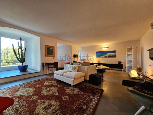 casa indipendente in vendita a Pistoia in zona Sammommè