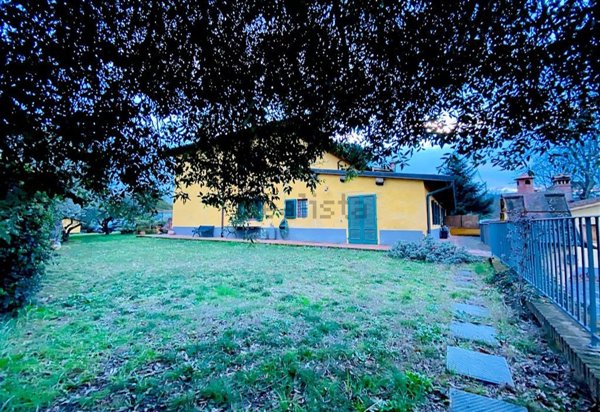 casa indipendente in vendita a Pistoia