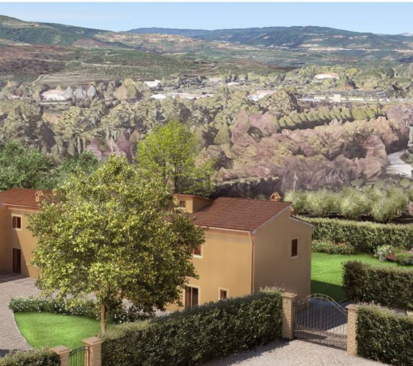 casa indipendente in vendita a Pistoia in zona Pontelungo