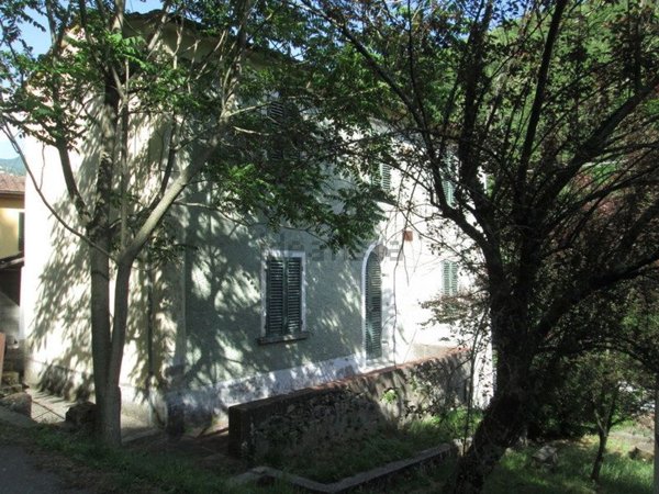 casa indipendente in vendita a Pistoia in zona Valdibure