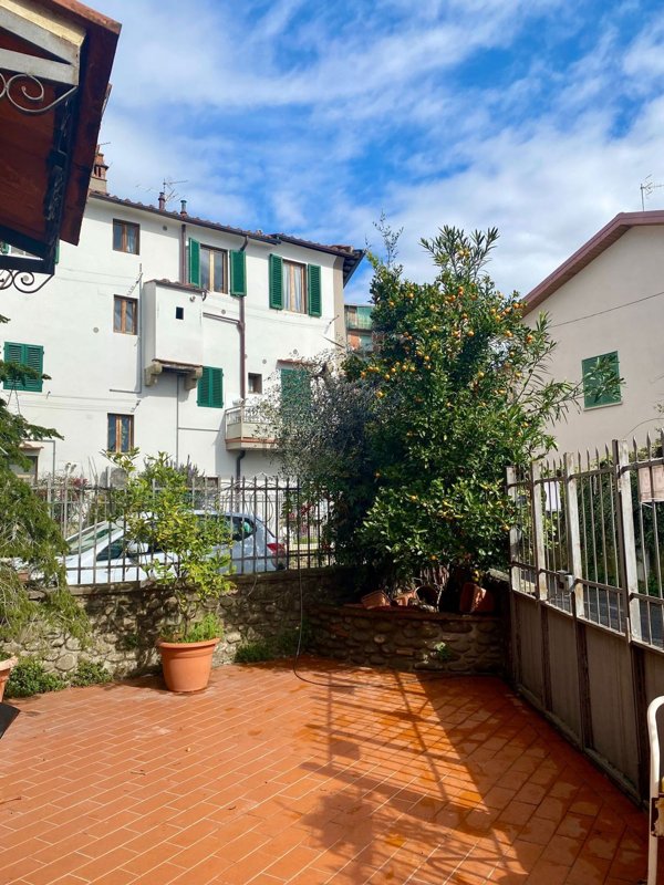 casa indipendente in vendita a Pistoia