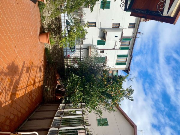 casa indipendente in vendita a Pistoia