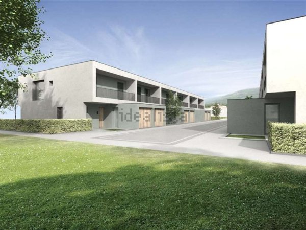 casa indipendente in vendita a Pistoia