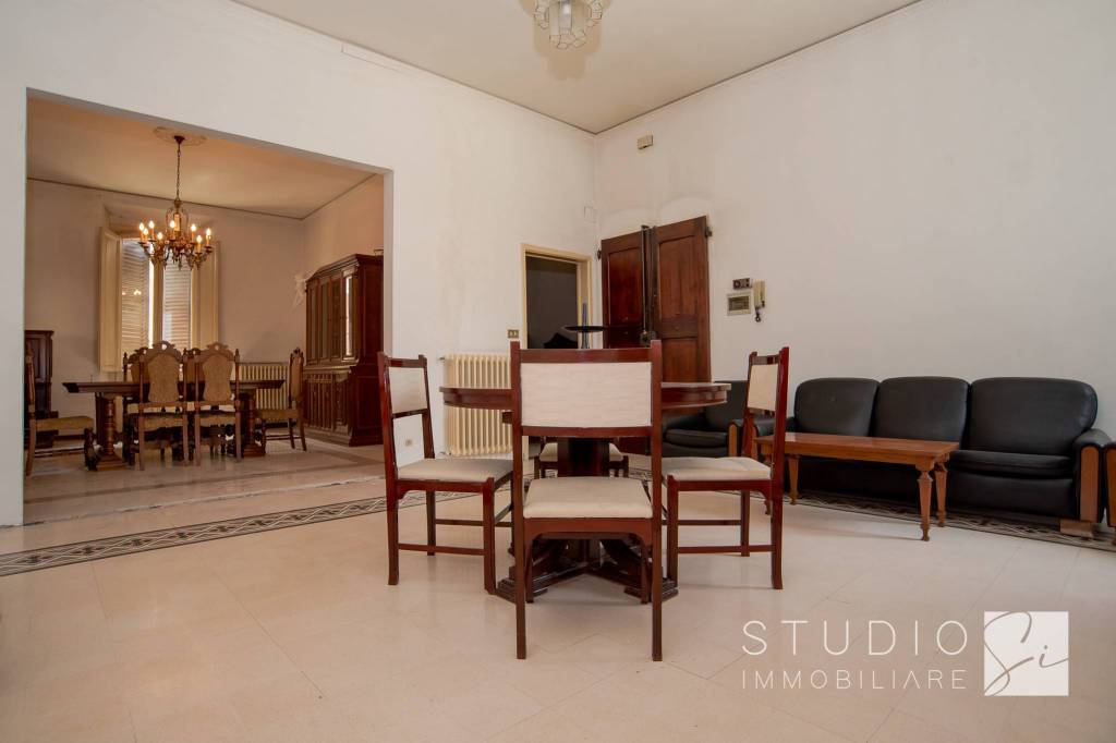 appartamento in vendita a Pistoia in zona Centro Città