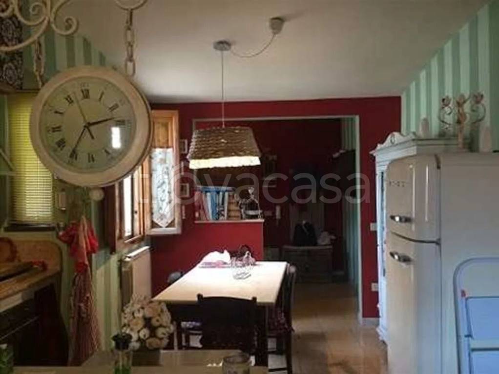 appartamento in vendita a Pistoia in zona Centro Città