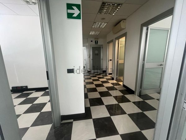 ufficio in vendita a Pistoia