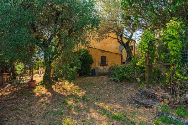 casa indipendente in vendita a Pistoia in zona San Felice