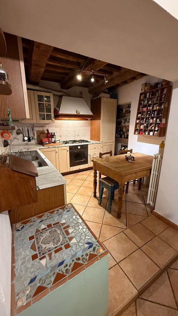 casa indipendente in vendita a Pistoia in zona San Felice