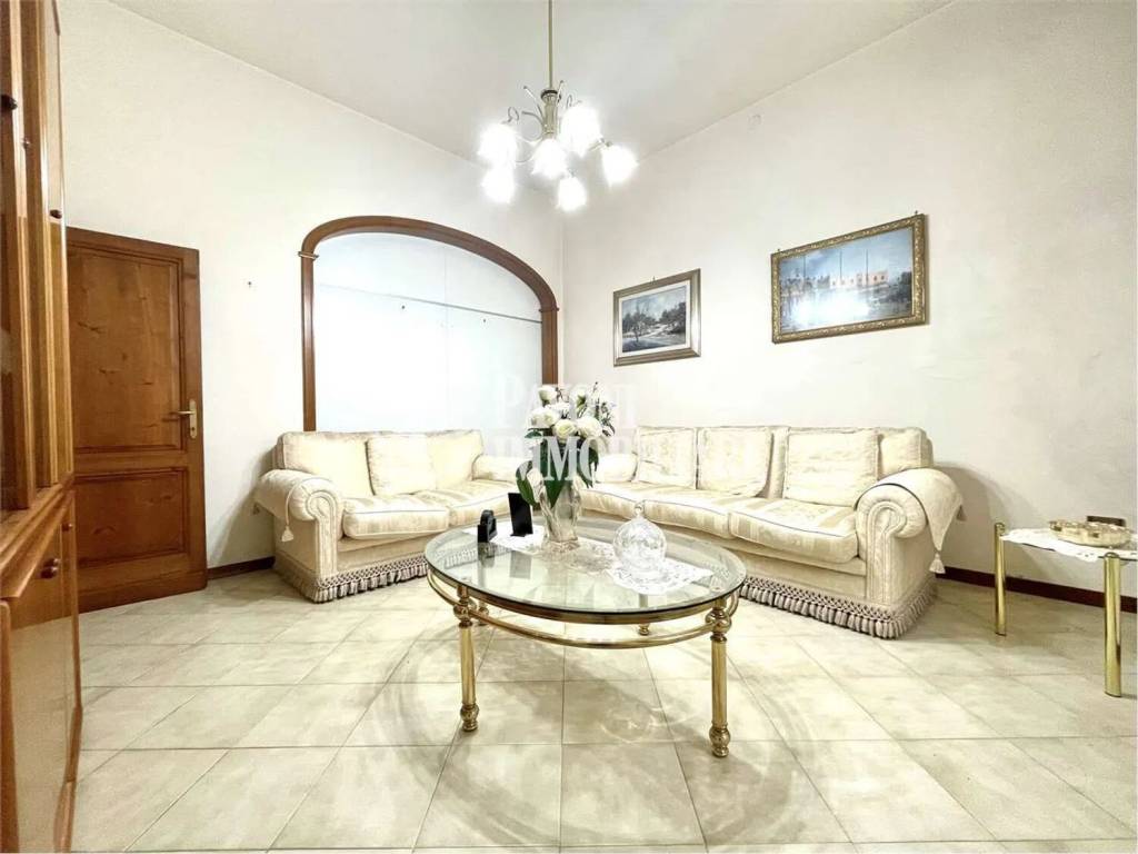 casa indipendente in vendita a Pistoia in zona Centro Città