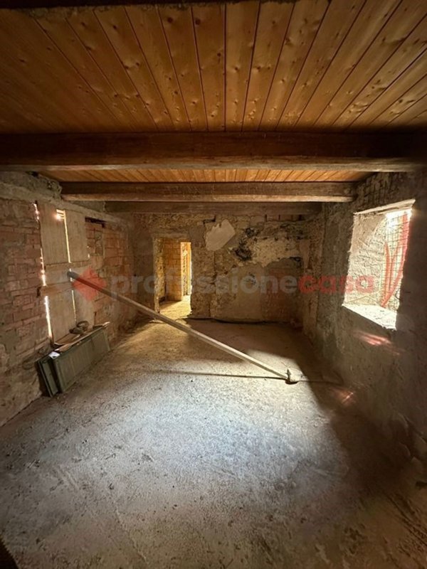 casa indipendente in vendita a Pistoia in zona Borghetto