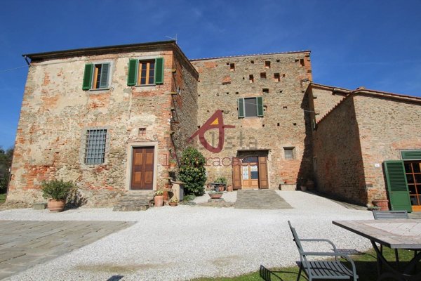 casa indipendente in vendita a Pistoia