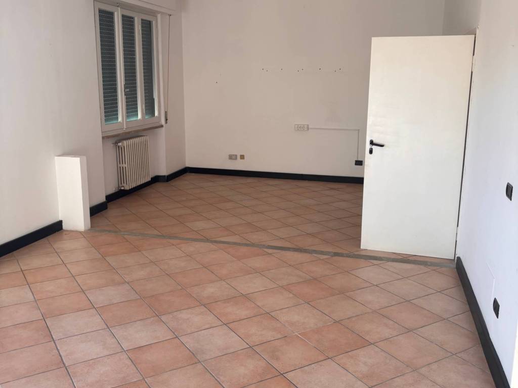 ufficio in vendita a Pistoia