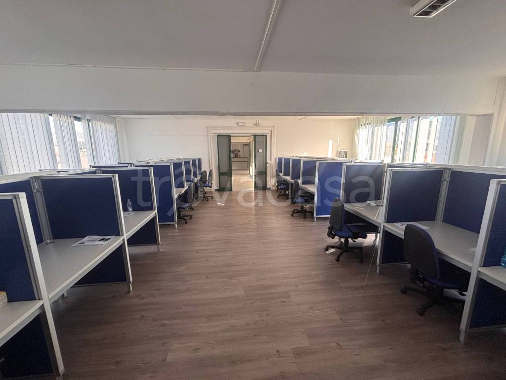 ufficio in vendita a Pistoia