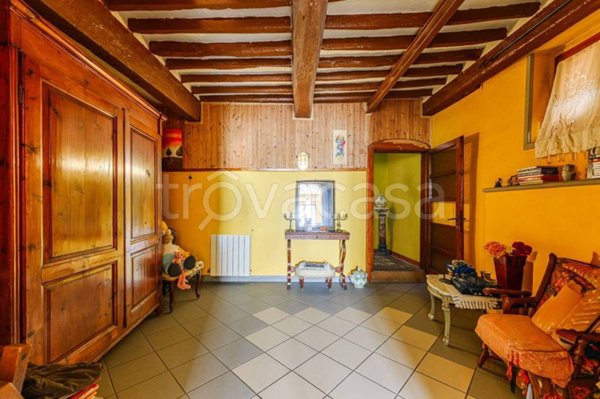 casa indipendente in vendita a Pistoia in zona Centro Città