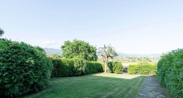 casale in vendita a Pistoia in zona Centro Città