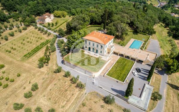villa in vendita a Pistoia in zona Centro Città