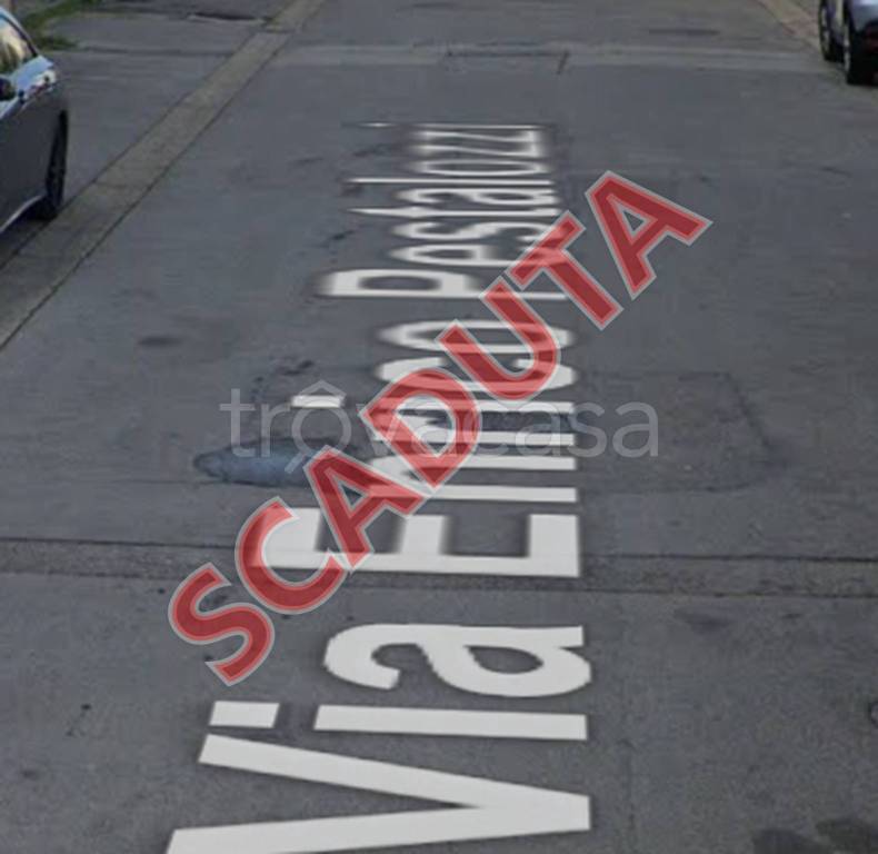 locale commerciale in vendita a Pistoia