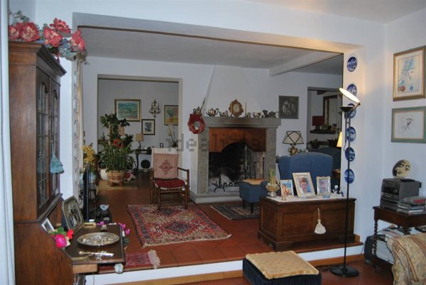 casa indipendente in vendita a Pistoia in zona Pontelungo