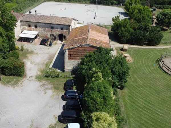 casa indipendente in vendita a Pistoia in zona Spazzavento