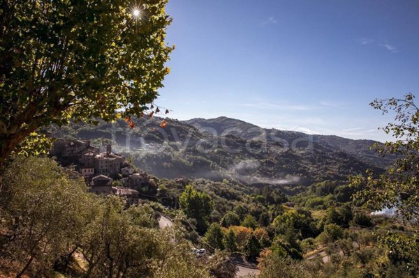 casa indipendente in vendita a Pistoia