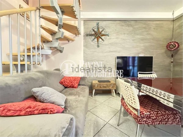 appartamento in vendita a Pistoia in zona Bottegone