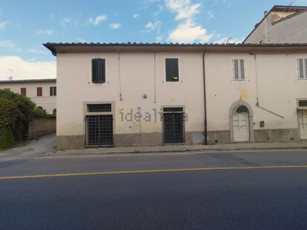 ufficio in vendita a Pistoia